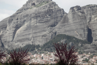 Μετά τις βίλες στην Μύκονο σειρά είχαν τα Μετέωρα με 1,3 εκατ ευρώ φοροδιαφυγή από ένα μόλις ξενοδοχείο