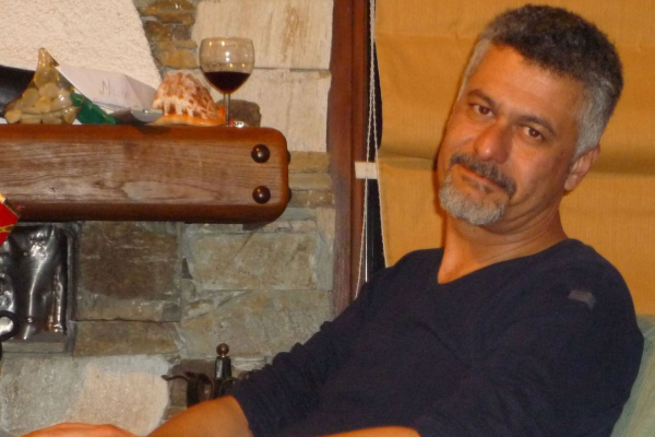 Παντελάκης για προβολή Κασιδιάρη: Επανάληψη των μιντιακών αθλιοτήτων τα πρώτα χρόνια εμφάνισης της Χρυσής Αυγής
