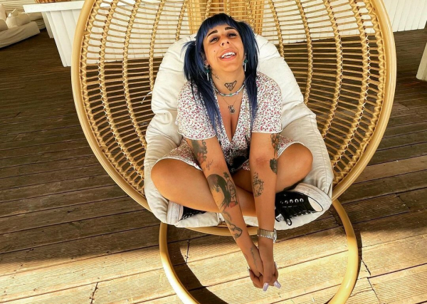 Super Κική για influencer: «Αν δεν είναι η Τουνή, ο Κοψιάλης και εγώ, δεν είναι γνωστός»