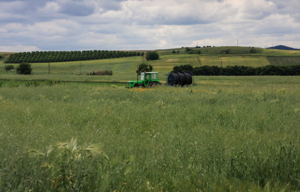 Τραγωδία στα Χανιά: Άντρας καταπλακώθηκε από γεωργικό μηχάνημα