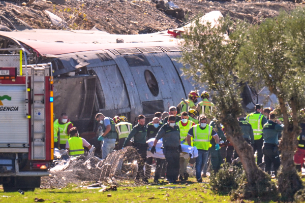 Ισπανία: Στους 68 οι νεκροί από το σιδηροδρομικό δυστύχημα - Εξετάζεται ανθρώπινο λάθος