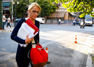 Κακόβουλη και παραπλανητική εκστρατεία με sms, από δήθεν λογαριασμό της, καταγγέλλει η Ρένα Δούρου
