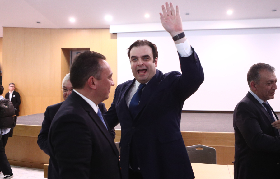 Ανασχηματισμός 2025: Παράδοση - παραλαβή στο υπουργείο Παιδείας (εικόνες)