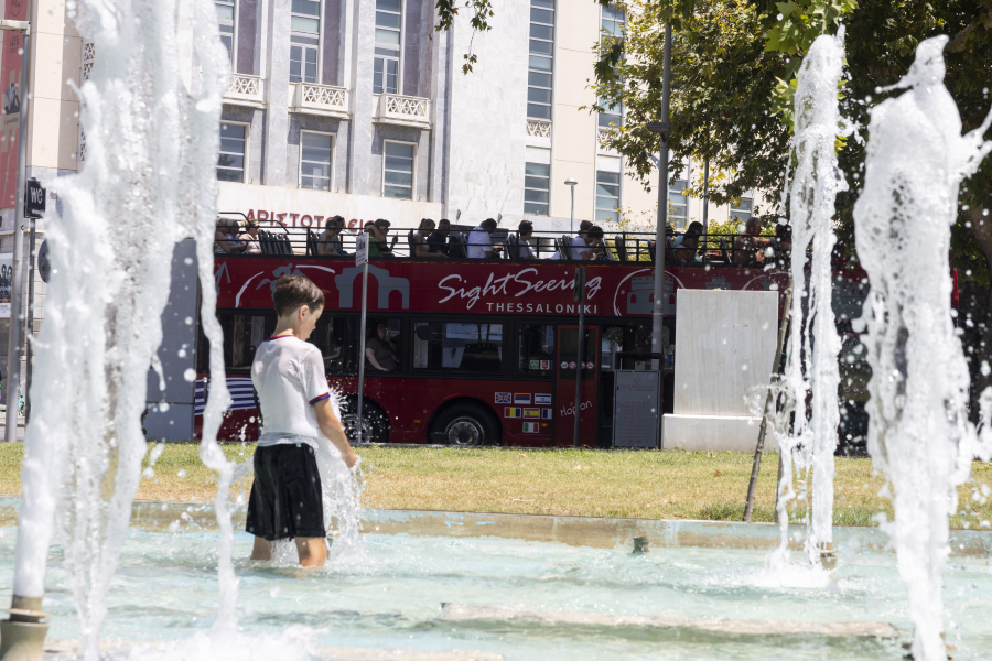 Νέο έκτακτο δελτίο καιρού: Και επίσημα παράταση του καύσωνα, χειρότερος από τις αρχικές εκτιμήσεις