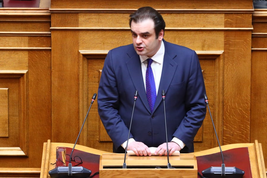 Εισπράξεις φόρων 59,3 δισ. στο 10μηνο, υπέρβαση 2 δισ. ευρώ