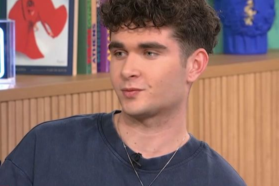 Βίκτωρ Βερνίκος - Eurovision: «Μόλις τελειώσω το σχολείο θα φύγω στο εξωτερικό» (Βίντεο)