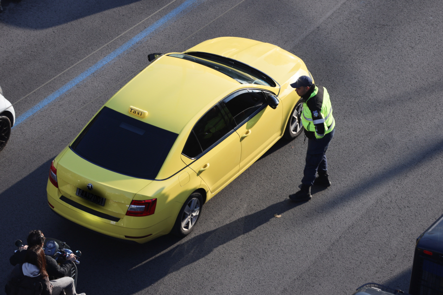 Προσοχή: Ποιοι δρόμοι κλείνουν σήμερα Κυριακή των Βαΐων στην Αθήνα