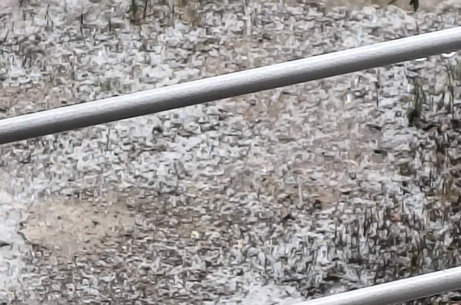 Δυνατό χαλάζι «σάρωσε» χωριά του Αγρινίου (εικόνες)