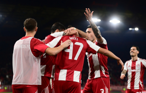 Ολυμπιακός - Παναιτωλικός 2-0: Έκανε το καθήκον του και πάει για το θαύμα