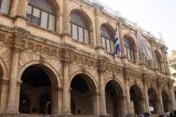 Πληρώνονται και επιστρέφουν στη δουλειά οι συμβασιούχοι του Δήμου Ηρακλείου