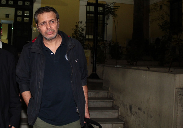 Στέφανος Χίος: Πώς ήταν ο δράστης που τον πυροβόλησε - Η κατάθεσή του εκδότη