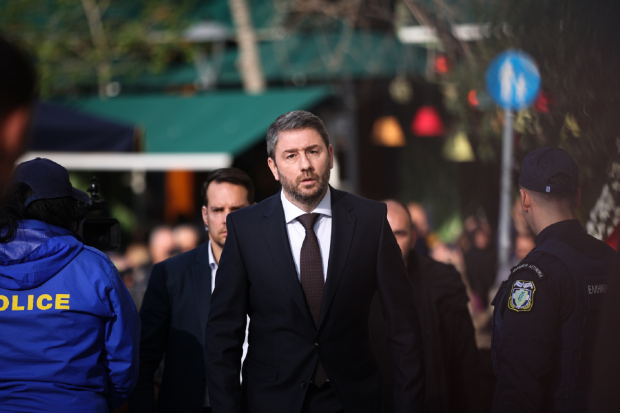 Ανησυχία στη Χαριλάου Τρικούπη από τις επιθέσεις Πλακιά