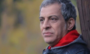 Θέμης Αδαμαντίδης: Πέρασε τη νύχτα στο κρατητήριο μετά από μήνυση για ξυλοδαρμό της συντρόφου του, σε λίγο στον Εισαγγελέα