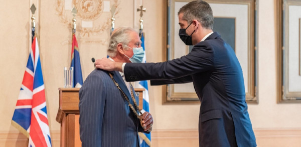 Το γύρο του κόσμου έκανε το μετάλλιο Μπακογιάννη στον Κάρολο