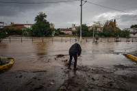 Νέος γύρος κακοκαιρίας από σήμερα Παρασκευή: Βροχές, πτώση της θερμοκρασίας και χιόνια στα ορεινά