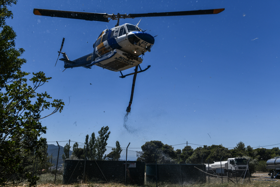 Φωτιά τώρα: Νέα πυρκαγιά στο Μαρκόπουλο Αττικής