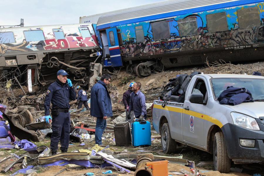 Τραγωδία στα Τέμπη: Το μοιραίο λάθος του σταθμάρχη, το παραδέχτηκε στην κατάθεση του