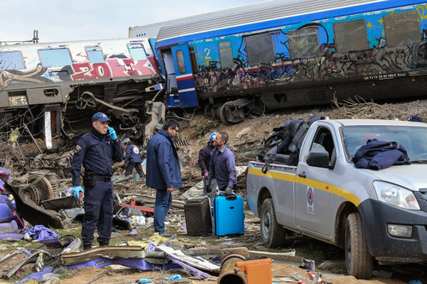 Τραγωδία στα Τέμπη: Το μοιραίο λάθος του σταθμάρχη, το παραδέχτηκε στην κατάθεση του