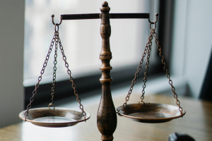 Γνωμοδότηση ΝΣΚ περί αλυσιτελούς ασκήσεως αιτήσεως αναιρέσεως σε υπόθεση περιορισμού νόμιμης μοίρας
