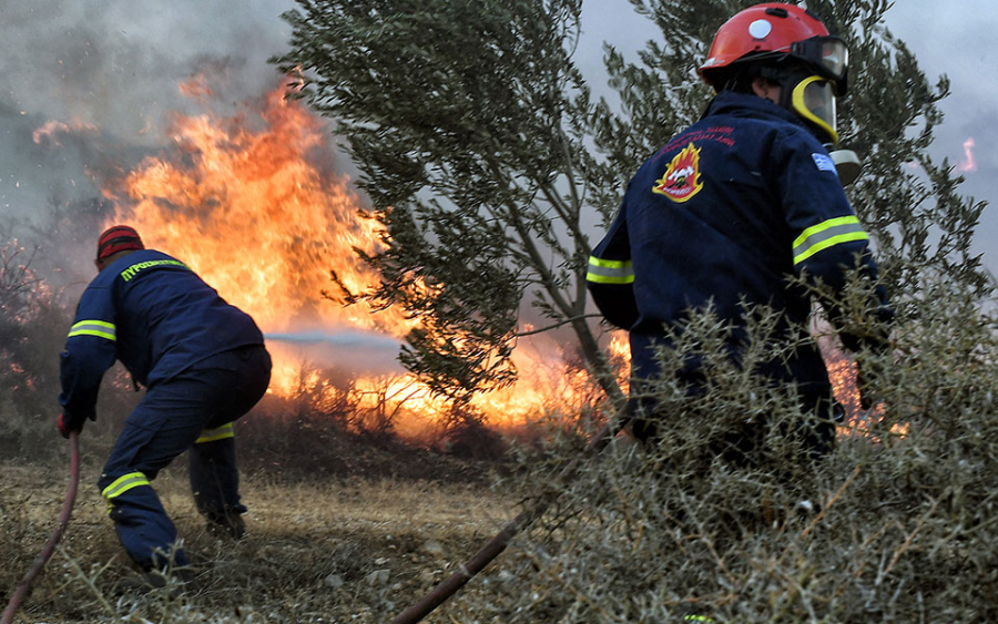 Φωτιά στη Βάρης Κορωπίου: Οριοθετήθηκε αφού έκαψε 5 στρέμματα