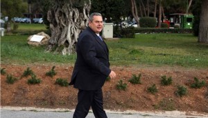 Π. Καμμένος: Περιμένω να λήξει η ομηρία των δύο Ελλήνων αξιωματικών