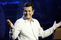 Σταμάτης Σπανουδάκης: Εσπευσμένα στο χειρουργείο μετά από ατύχημα στο σπίτι του