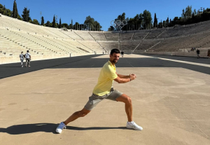 Ο Νόβακ Τζόκοβιτς «κάνει» backhand μέσα στο Καλλιμάρμαρο (Εικόνες)