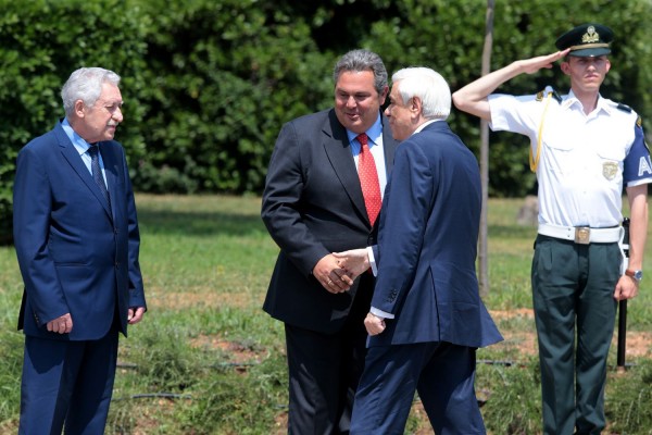 Καμμένος - Κουβέλης καταθέτουν στον εισαγγελέα για τον Μπαρμπαρούση