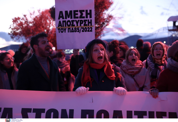 Την Τετάρτη η 24ωρη πανκαλλιτεχνική απεργία: Ζητούν άμεση απόσυρση του προεδρικού διατάγματος