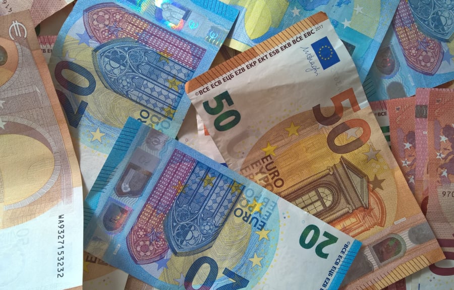 Ποιο είναι το όριο για τα μετρητά στην τράπεζα