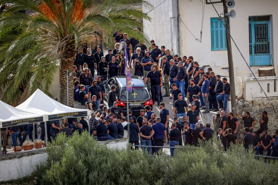 Βορίζια: Απειλές για αντίποινα σε συγγενείς της 56χρονης- Πληροφορίες ότι θα παραδοθούν τα τρία αδέλφια (Βίντεο)