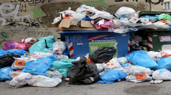 Θεσσαλονίκη: Εκκληση στους δημότες να μην κατεβάζουν σκουπίδια στους κάδους λόγω των κινητοποιήσεων