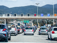 Δεν βγάζουν νέες άδειες κυκλοφορίας γιατί δεν έχουν ...τσίγκους!