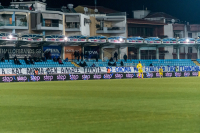 Συγκλονιστικό πανό των οπαδών του ΠΑΣ Γιάννινα για τα θύματα της οπαδικής βίας, «ζητάμε συγγνώμη…» (βίντεο)