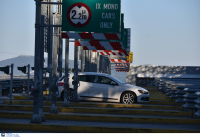 Σηκώνονται οι μπάρες στα διόδια για μετακίνηση εκτός νομού και ταξίδι στο χωριό μόνο για εμβολιασμένους ή με τεστ