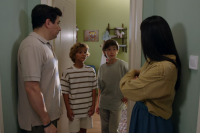 «Έχω Παιδιά»: Η νέα παρέα του Τάσου προκαλεί «πονοκέφαλο» στη Σάρα και τον Μιχάλη (Βίντεο)