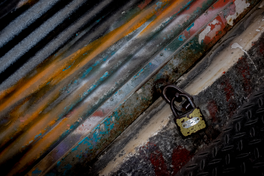 Ρεκόρ πτωχεύσεων στην Ευρώπη, το υψηλότερο της 8ετιας: Ποιοι κλάδοι έχουν τα περισσότερα λουκέτα