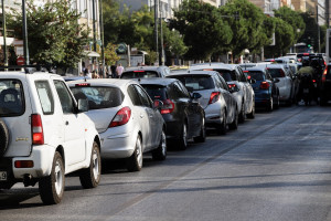 Έσπασε αγωγός στην Κατεχάκη - Προβλήματα στην κυκλοφορία