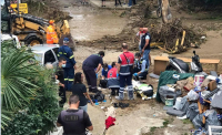 Τραγωδία στη Θεσσαλονίκη: Νεκρός άνδρας από την κακοκαιρία, τον παρέσυραν τα ορμητικά νερά (βίντεο)