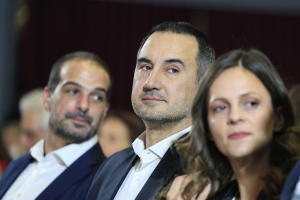 Πηγές Νέας Αριστεράς: Στην εκλογή ΠτΔ χάθηκαν δύο σημαντικές ευκαιρίες ενάντια στο καθεστώς Μητσοτάκη