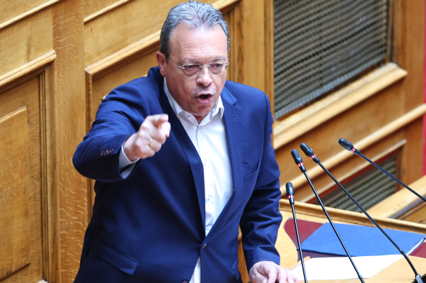 Φάμελλος: Δεν θα συμβάλουμε στη διαμόρφωση πλειοψηφίας των 180 ψήφων σε κανένα άρθρο