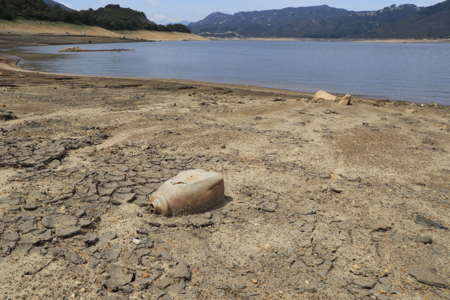 «Ντους μαζί τα ζευγάρια, μην πλένεστε αν δεν βγείτε έξω» - Νερό με το δελτίο στην Μπογκοτά