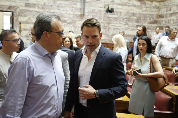 Φάμελλος VS Κασσελάκη: Μόνο «Γερούν γερά» δεν είπε ακόμα