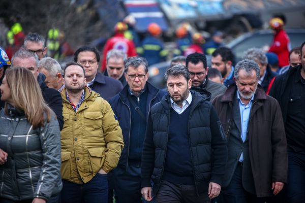 O Νίκος Ανδρουλάκης πάει τα ελληνικά τρένα στην Ευρωπαϊκή Επιτροπή