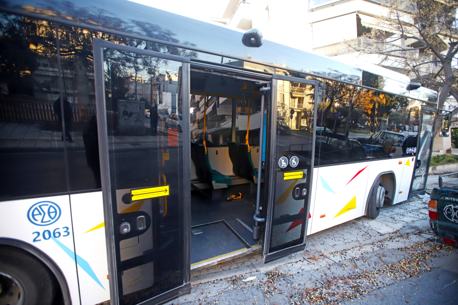 Η ΓΣΕΕ καταδικάζει την επίθεση στον οδηγό λεωφορείου στη Θεσσαλονίκη