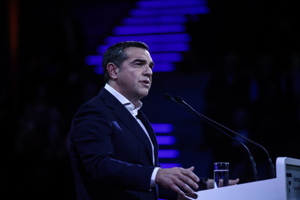 Ο Τσίπρας «γκαζώνει»: Το κόμμα έρχεται - Ομιλία στο Χαλάνδρι τη Δευτέρα
