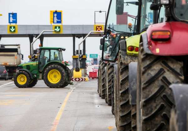«Μπλόκο» και στο αεροδρόμιο «Μακεδονία»