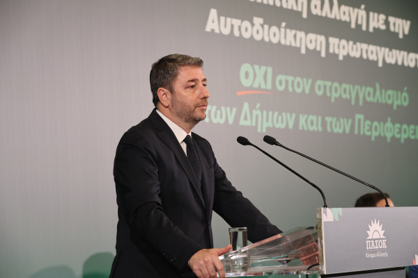 Αντί να πουν και «ευχαριστώ» στον Ζαχαριάδη, τον απαξιώνουν!