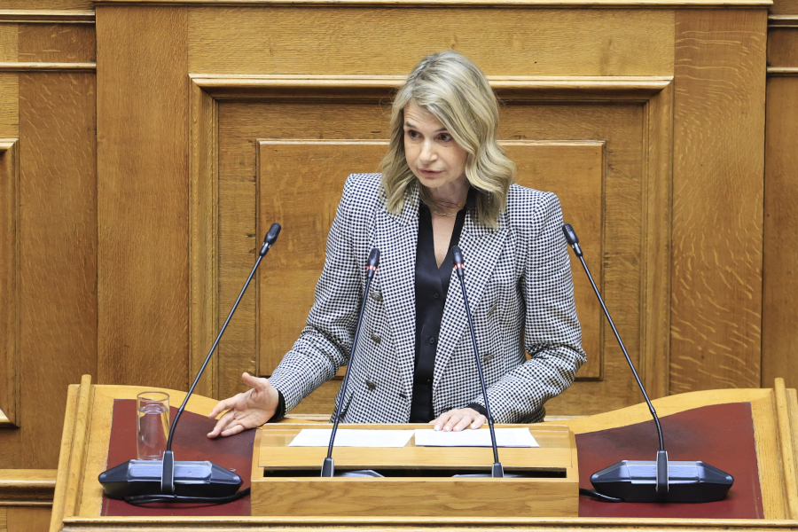 Με ποιους θα εκπροσωπηθούν τα κόμματα στην προανακριτική - Όλα τα ονόματα