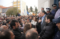 Λέσβος: Ένταση κατά τη σύσκεψη για τον αφθώδη πυρετό - Με αστυνομική συνοδεία αποχώρησε ο Χρήστος Κέλλας